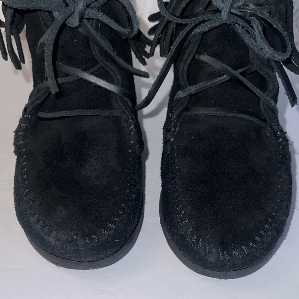 Minnetonka Kids Tramper Boot Suede Moccasin Lace-Up Ankle Boots Black Kids 11